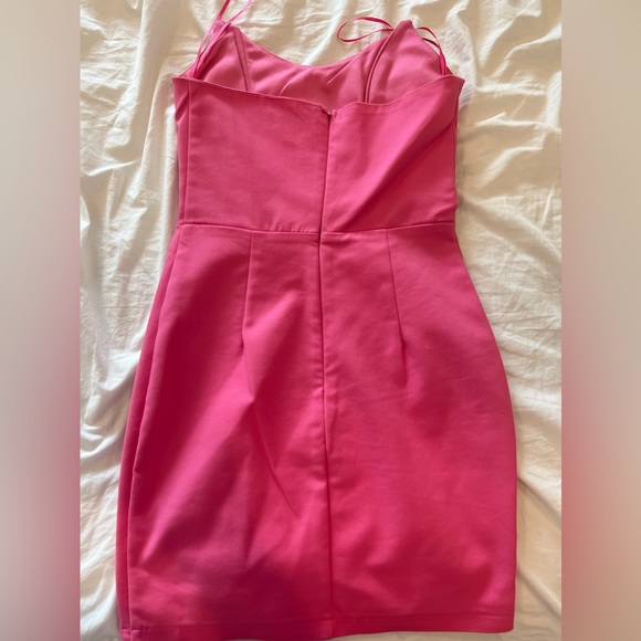 Dress - Picture 4 of 4